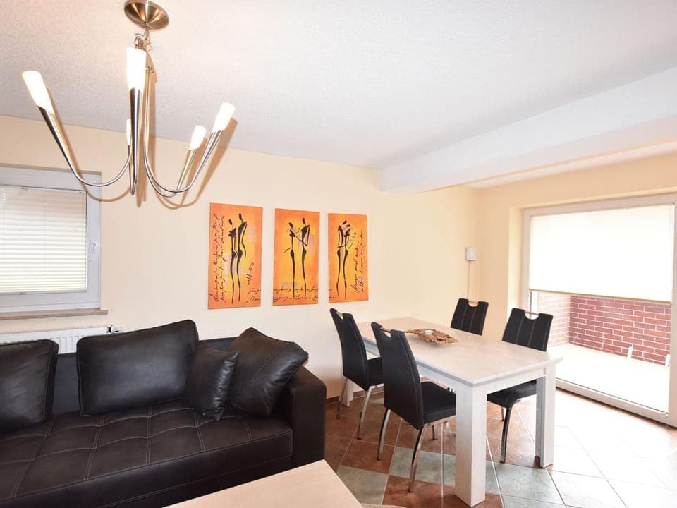 Living room, Decorative detail, Dining area