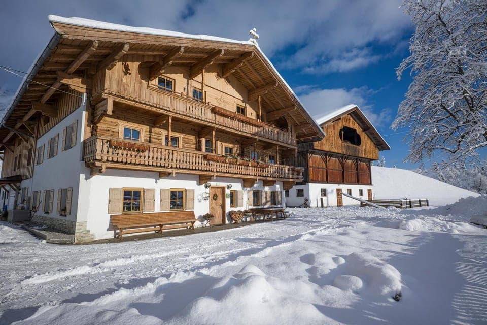 Property building, Day, Winter