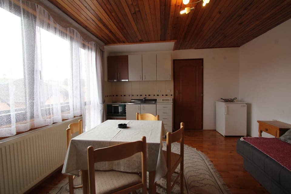 Kitchen or kitchenette, Living room, Photo of the whole room