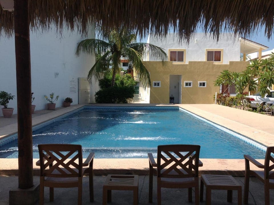 Property building, Swimming pool, Swimming pool