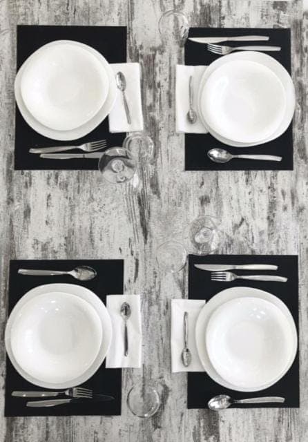 Restaurant/places to eat, Dining area