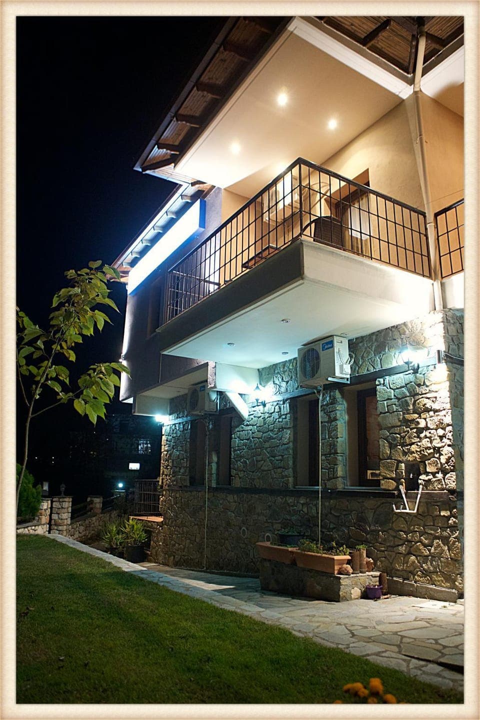 Property building, Night