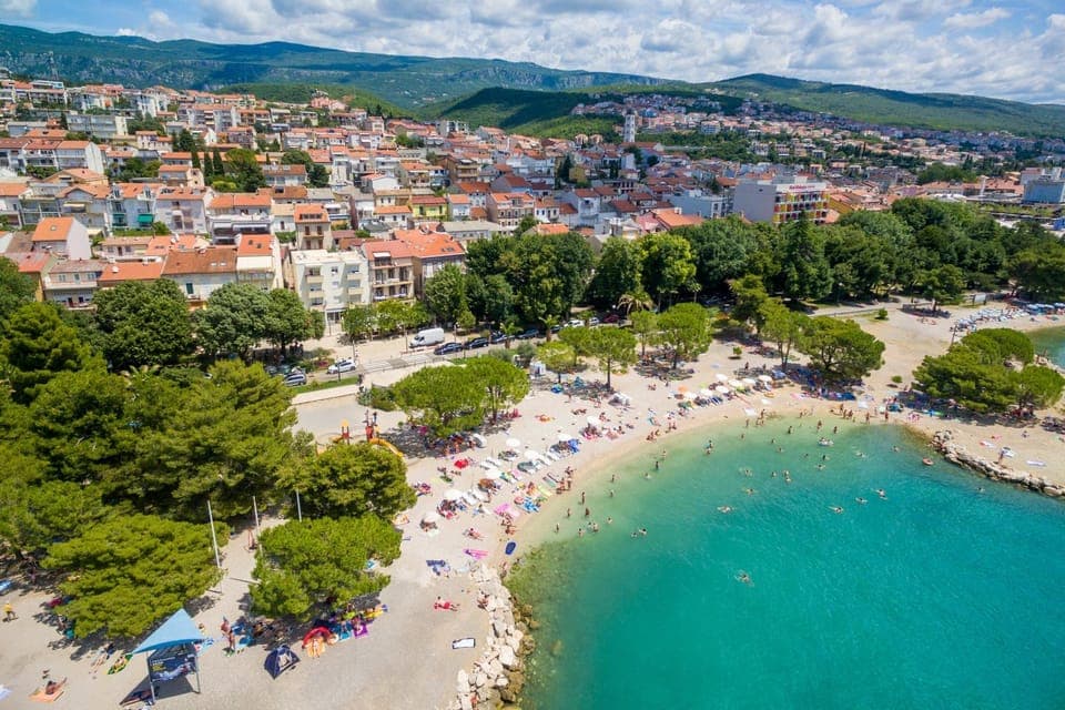 Property building, Bird's eye view, Beach