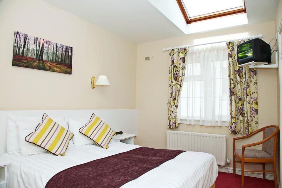 Day, Photo of the whole room