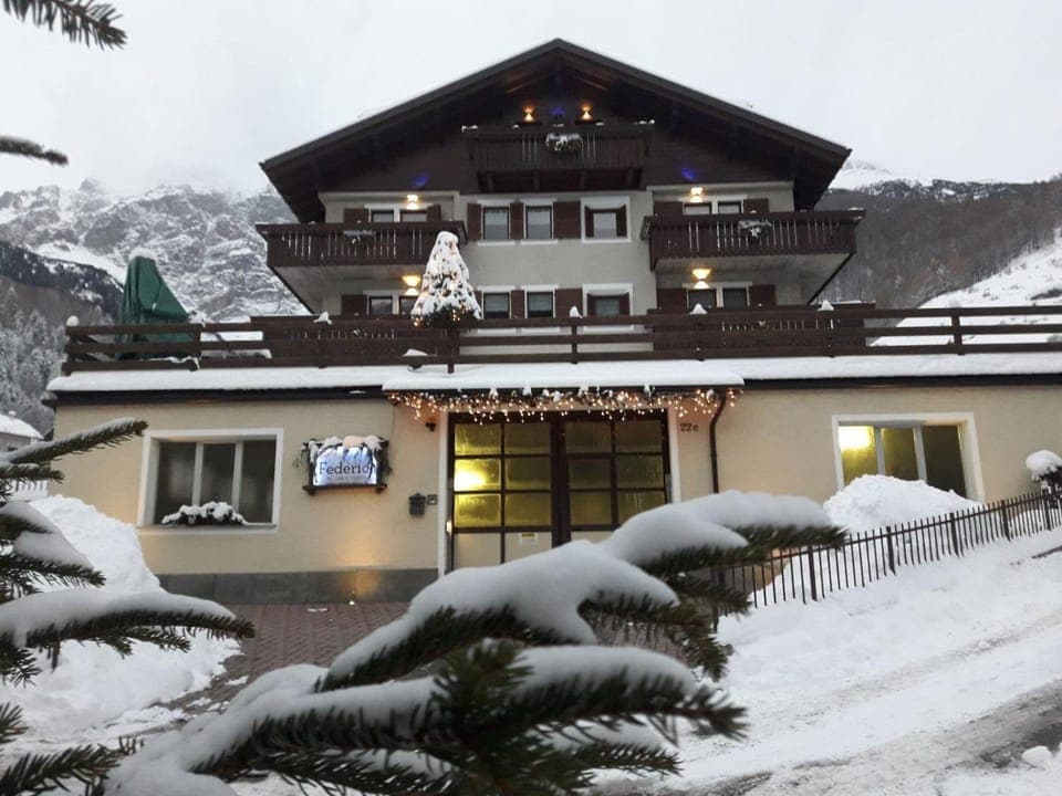 Property building, Natural landscape, Winter, Mountain view
