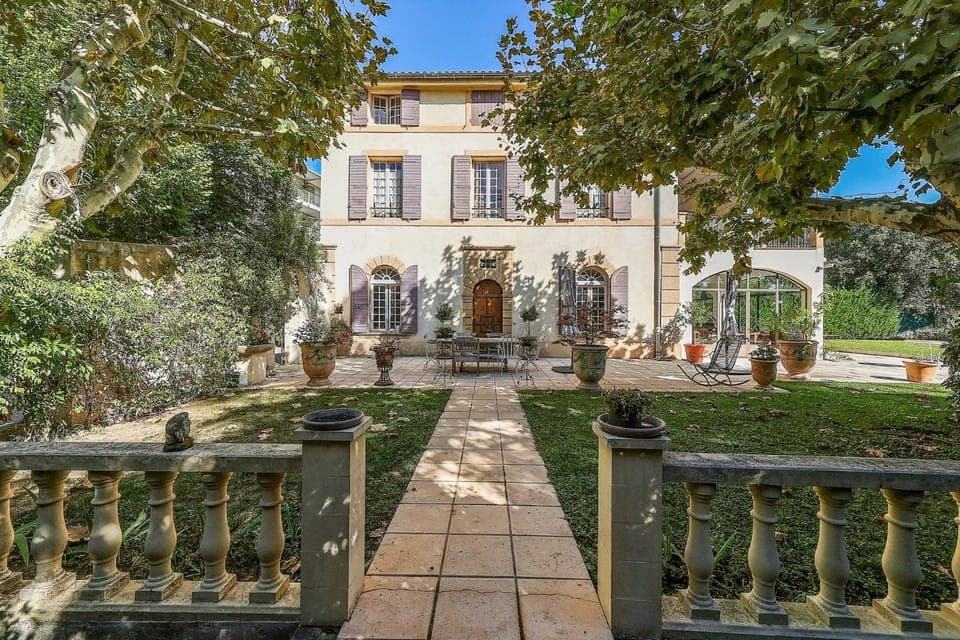 Property building, Patio