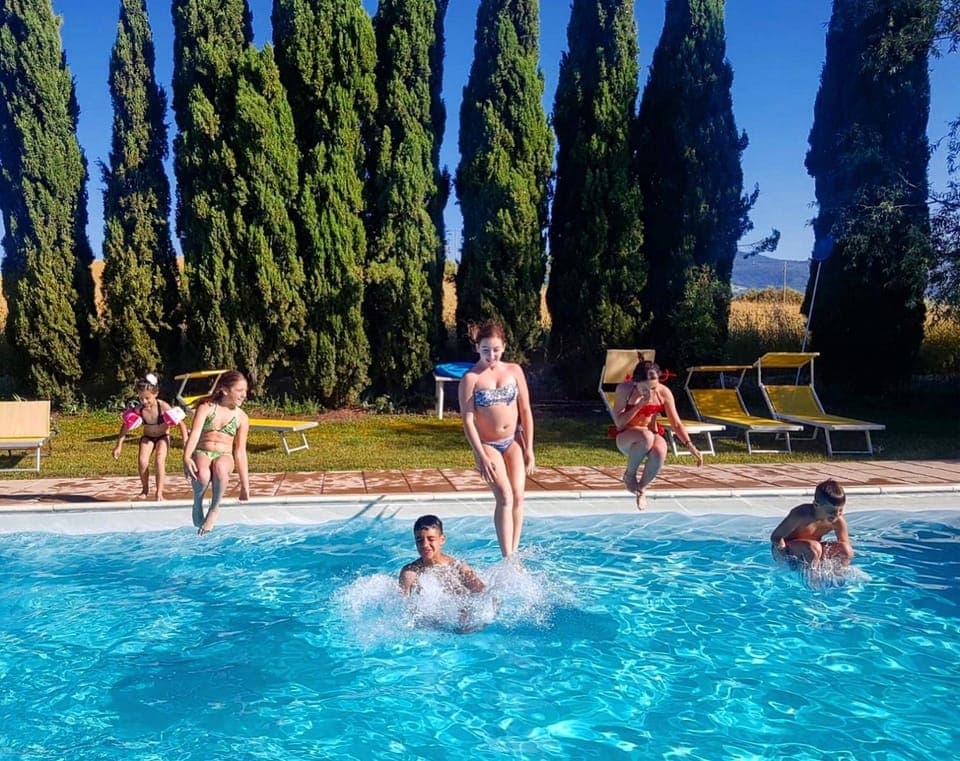 Swimming pool, children, Family