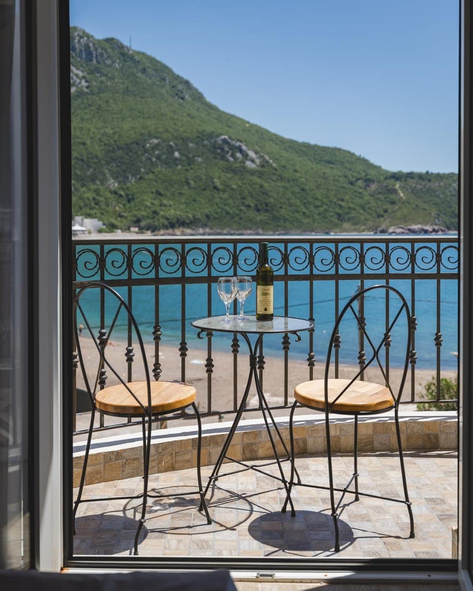 Balcony/Terrace, Landmark view, Mountain view, Sea view