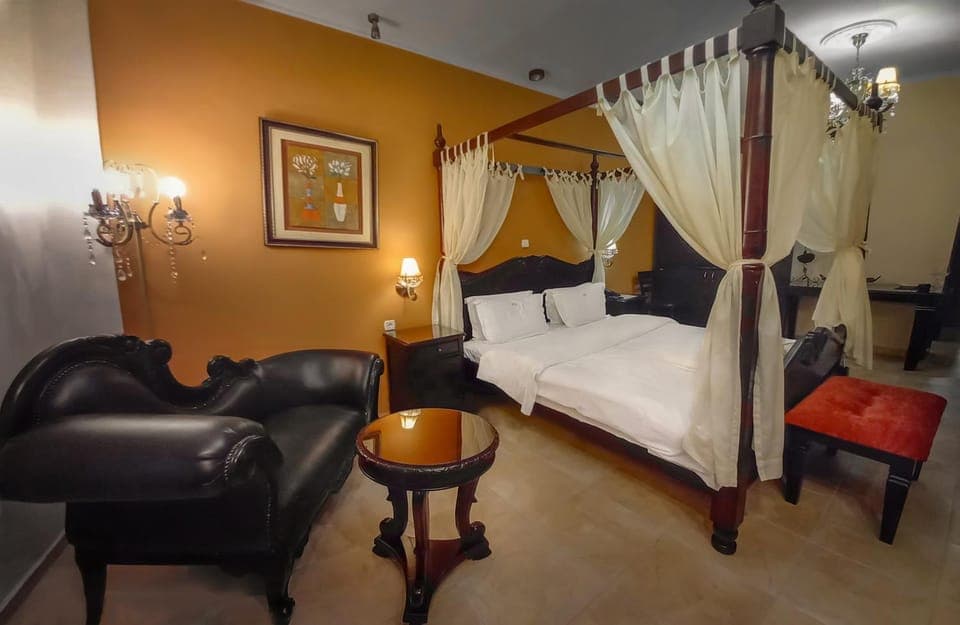 Photo of the whole room