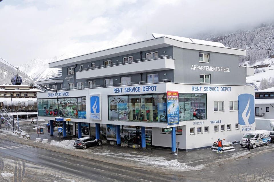 Property building, On-site shops, Ski School, Skiing, Cycling