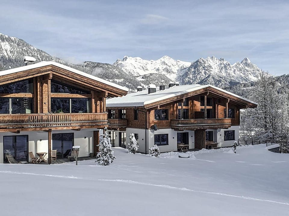 Property building, Day, Natural landscape, Winter, Mountain view