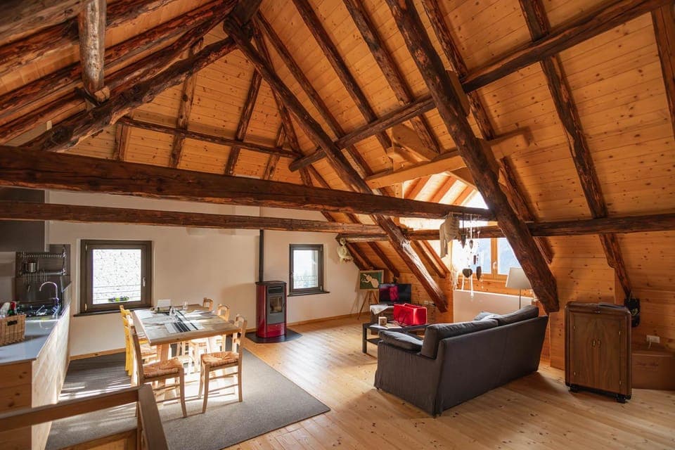 Living room, Seating area, kitchen