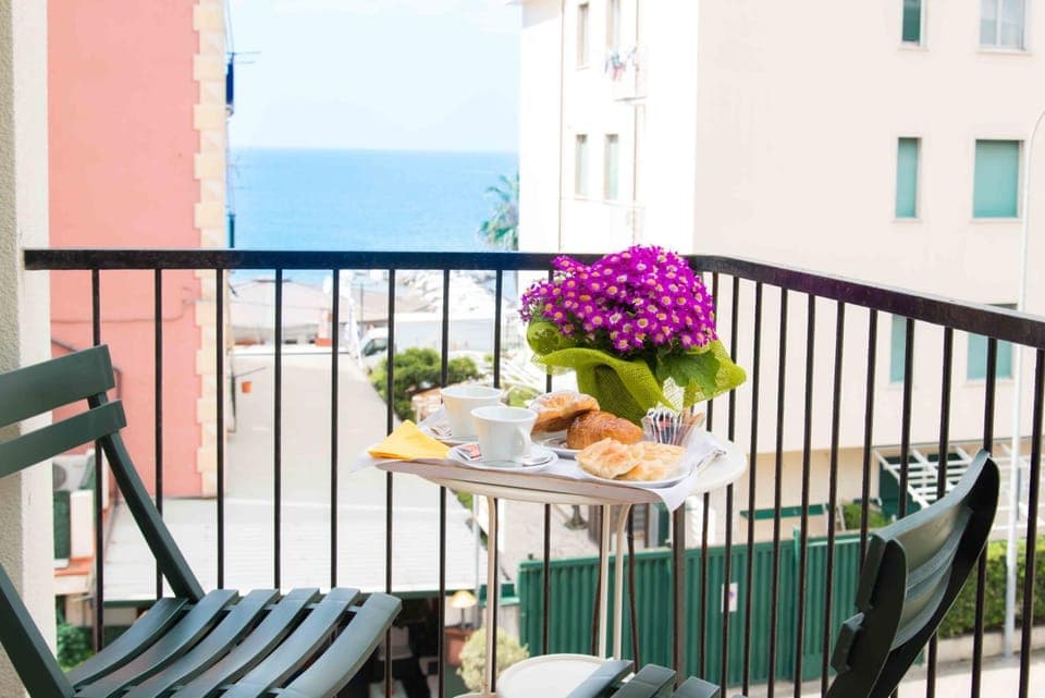 View (from property/room), Balcony/Terrace