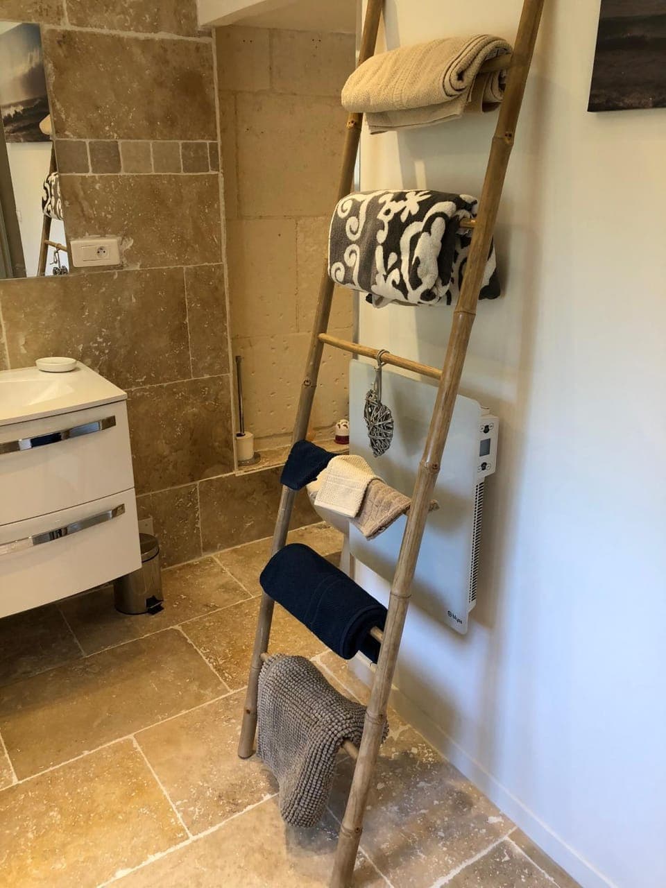 Bathroom, Area and facilities