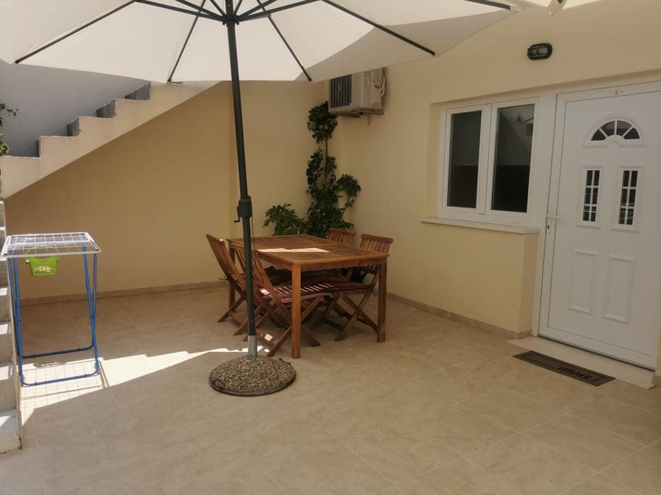 Patio, Inner courtyard view