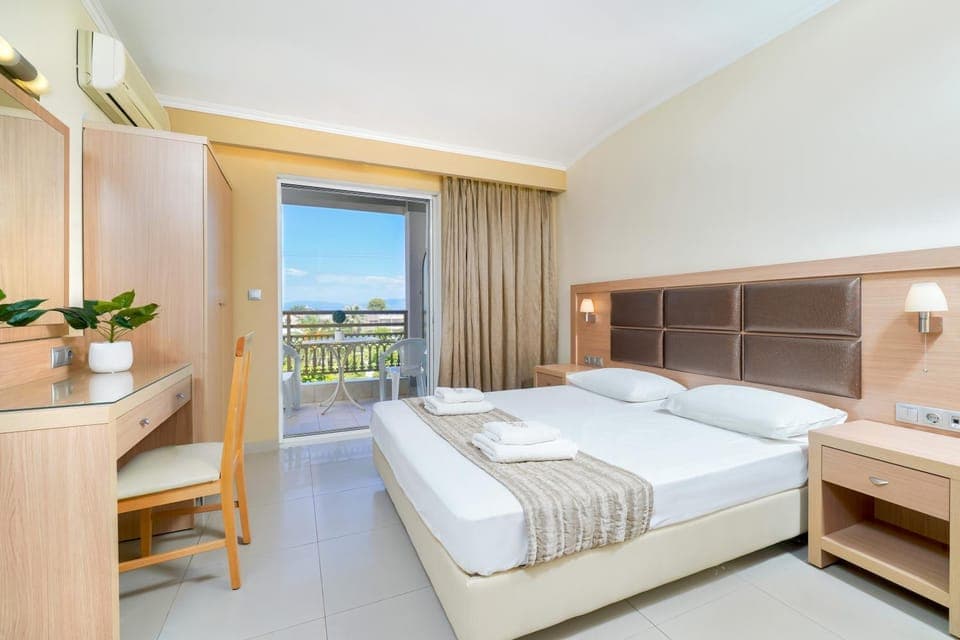 Balcony/Terrace, Photo of the whole room, Bedroom