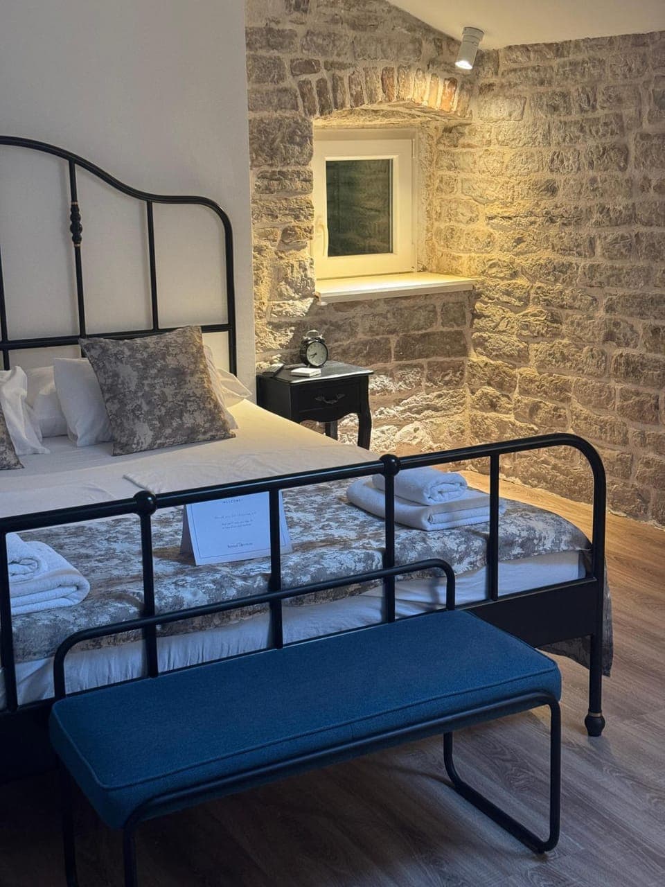 Bed, View (from property/room)