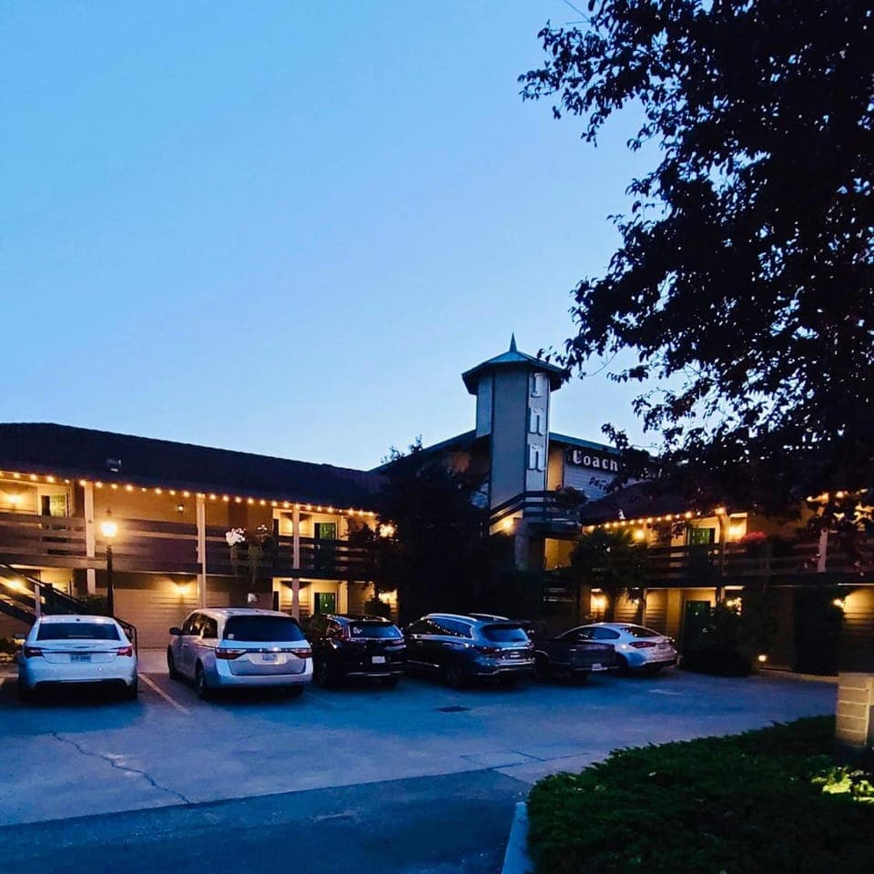 Property building, Facade/entrance, Night