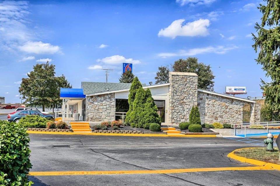 Property building, Nearby landmark, Day