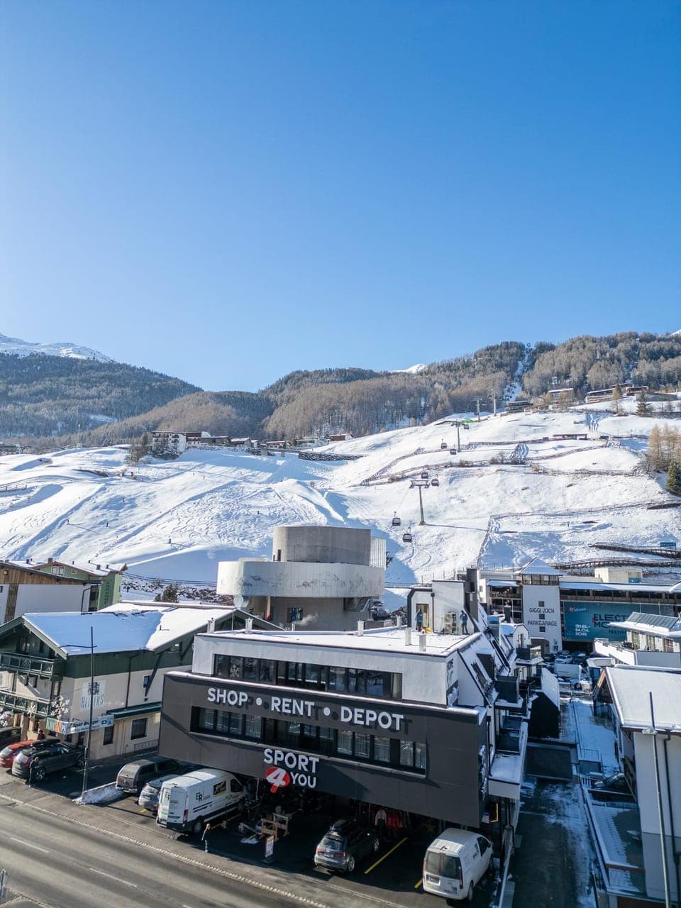 Property building, Location