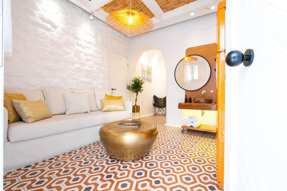 Living room, Seating area