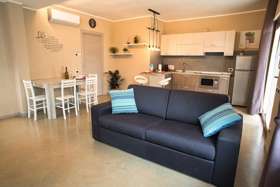 Day, Living room, Seating area, kitchen