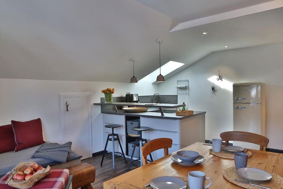 Kitchen or kitchenette, Living room, Dining area