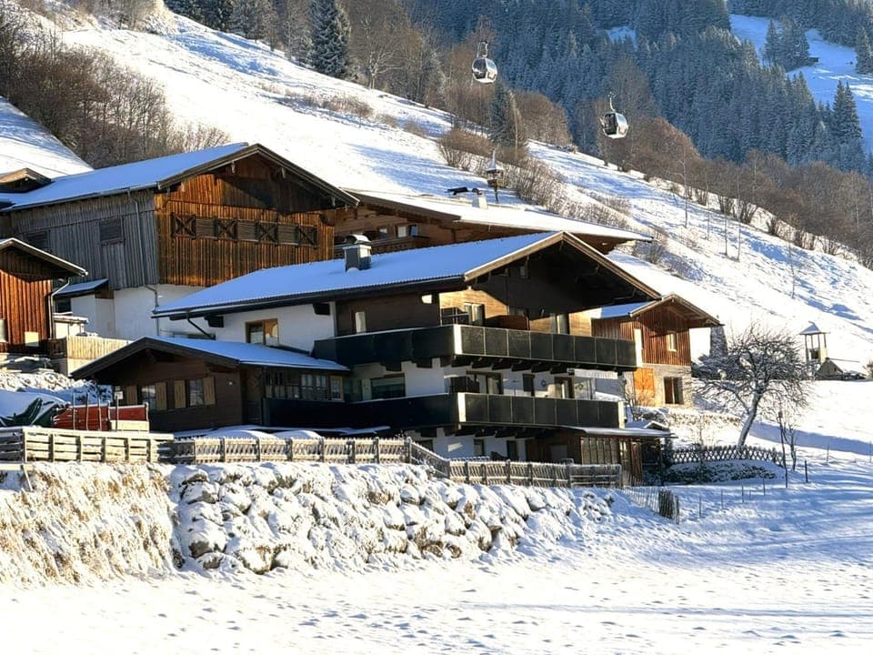 Property building, View (from property/room)