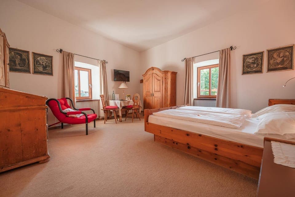 Bed, Photo of the whole room, Bedroom, room service