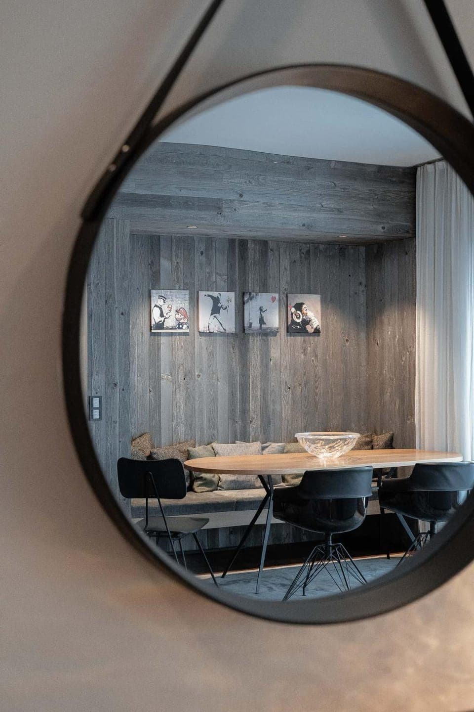 Decorative detail, Dining area