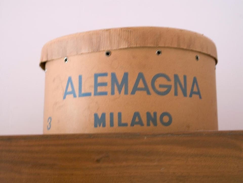 Logo/Certificate/Sign