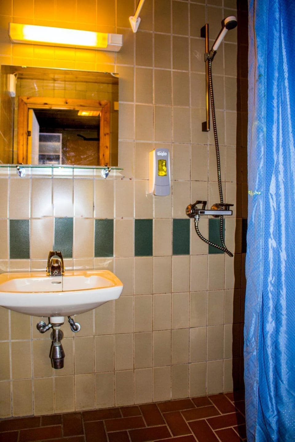 Shower, Bathroom
