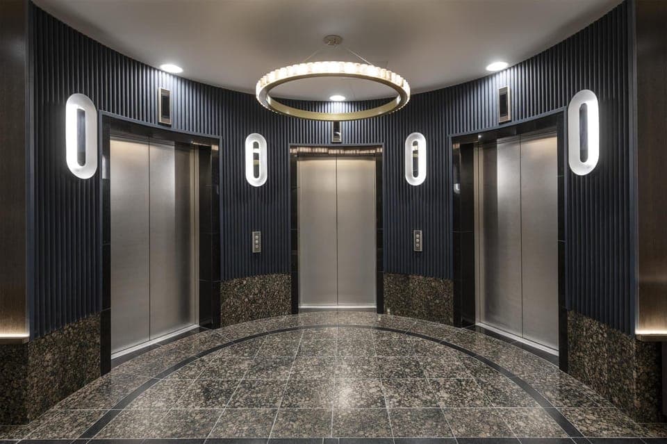Lobby or reception, elevator
