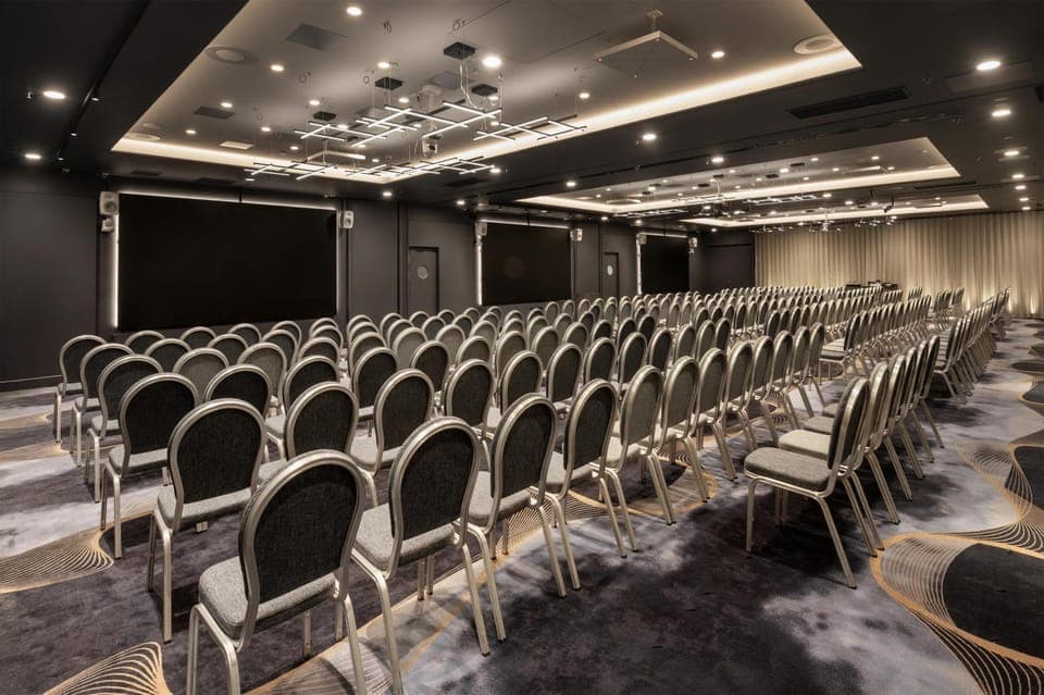Meeting/conference room