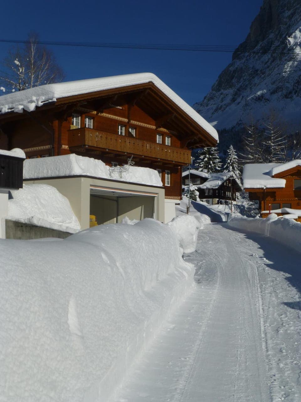 Property building, Skiing