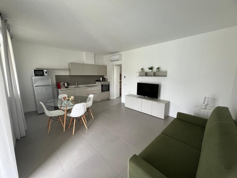 TV and multimedia, Living room, Seating area, Dining area, pet friendly