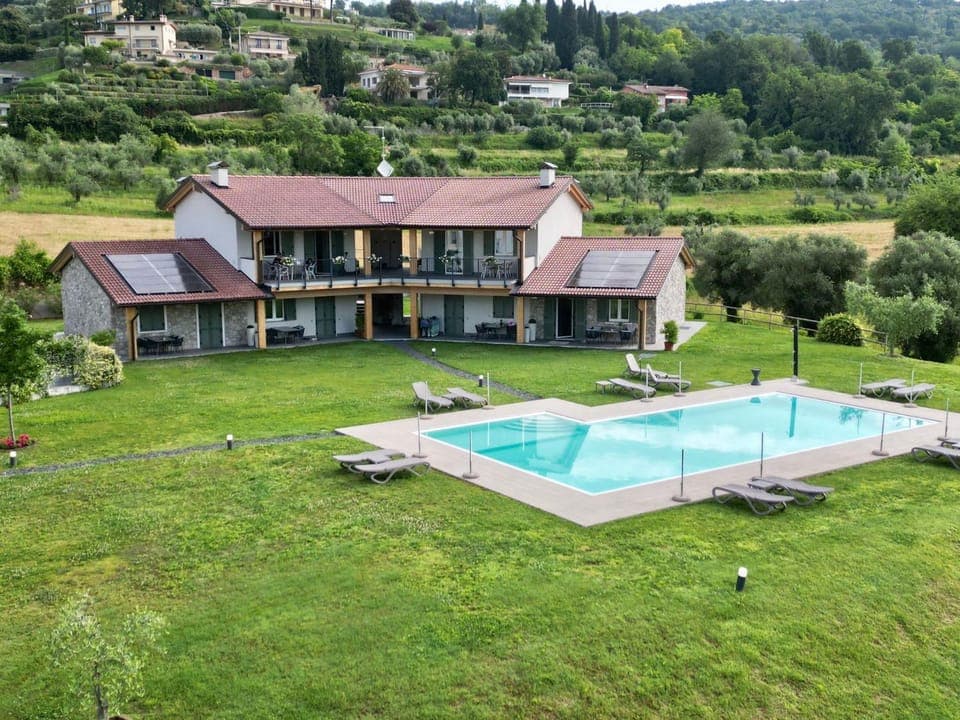 Property building, Natural landscape, Garden, Garden view, Pool view, Swimming pool, sunbed