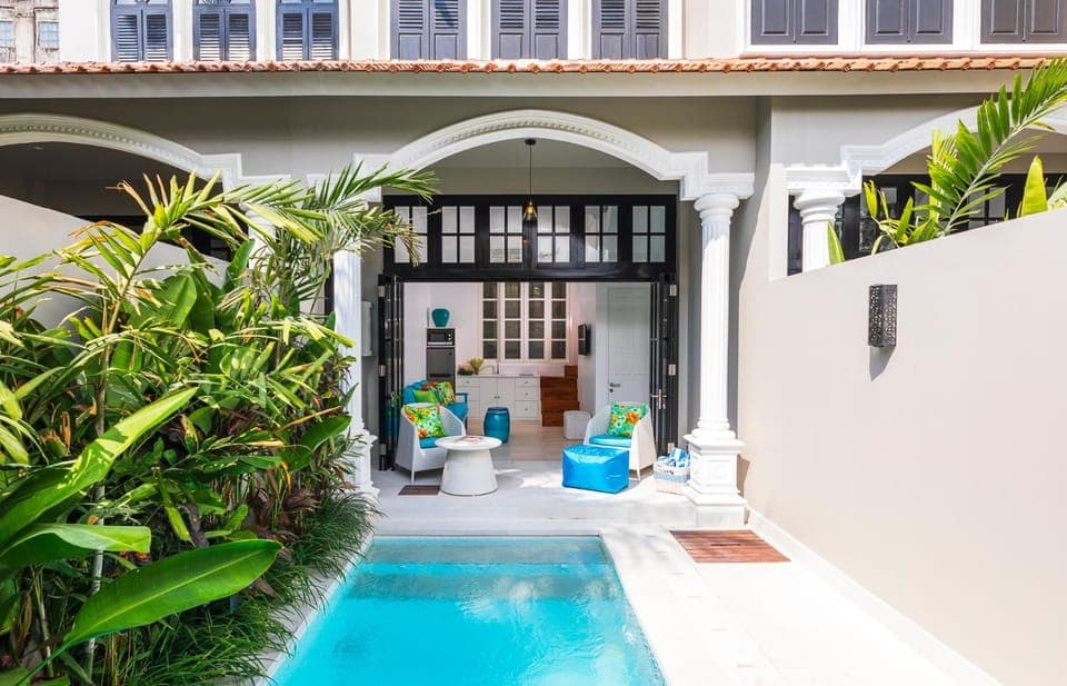 Garden, Balcony/Terrace, Living room, Seating area, Swimming pool