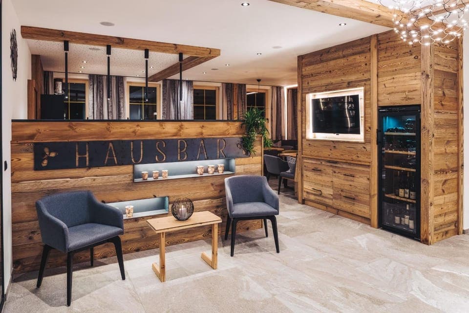 Lobby or reception, Lounge or bar