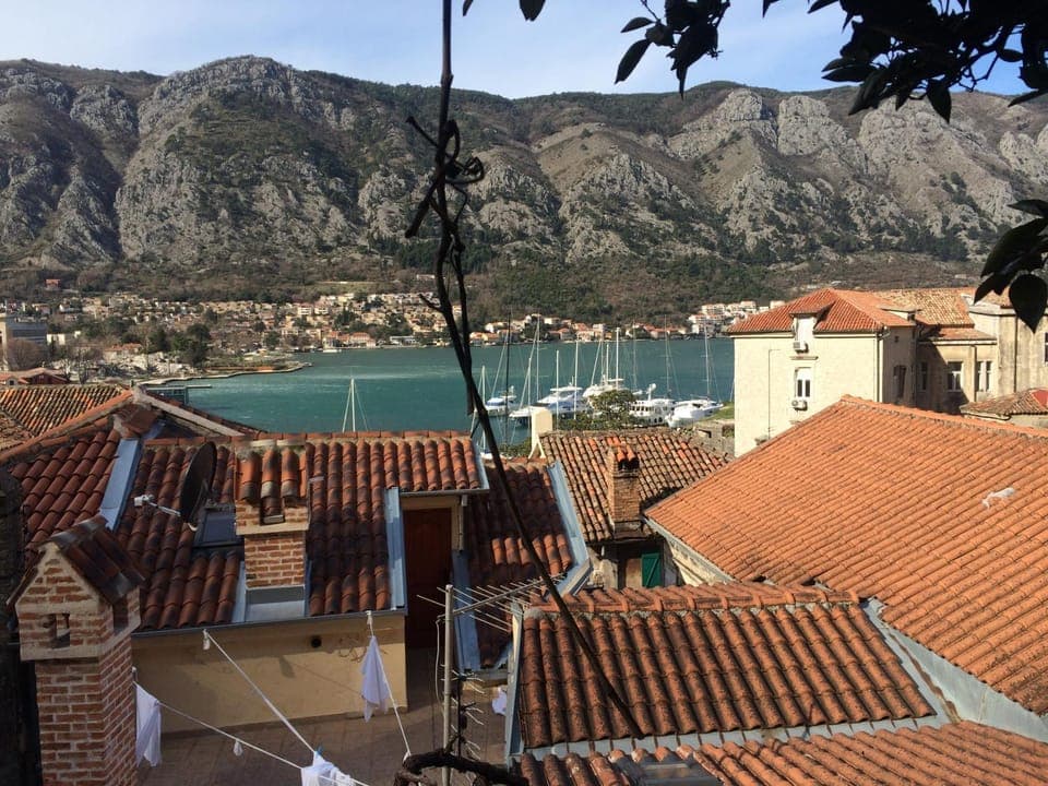 Neighbourhood, Natural landscape, Balcony/Terrace, Beach, Beach, City view, Mountain view, Sea view