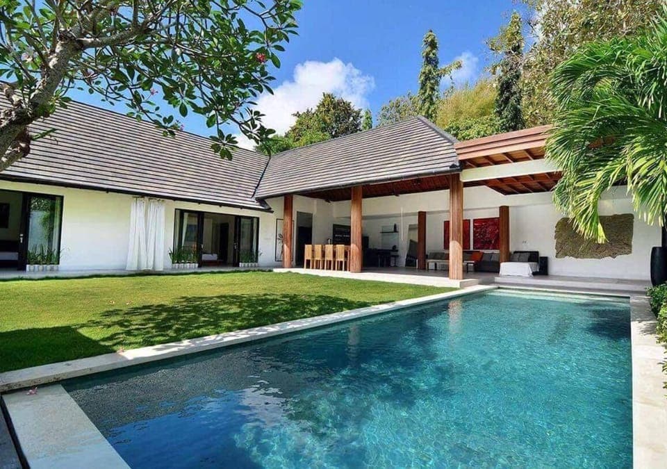 Patio, Communal lounge/ TV room, Living room, Pool view, Swimming pool, Swimming pool