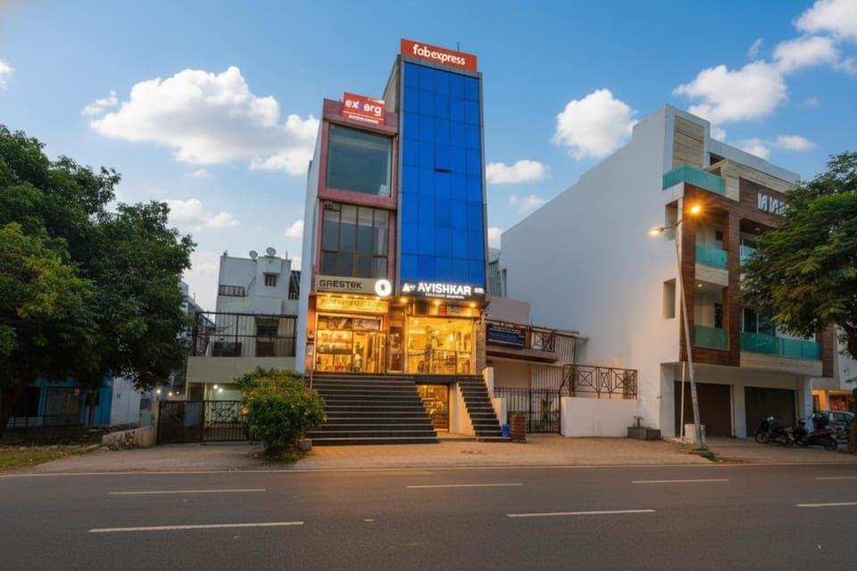 Property building, Facade/entrance