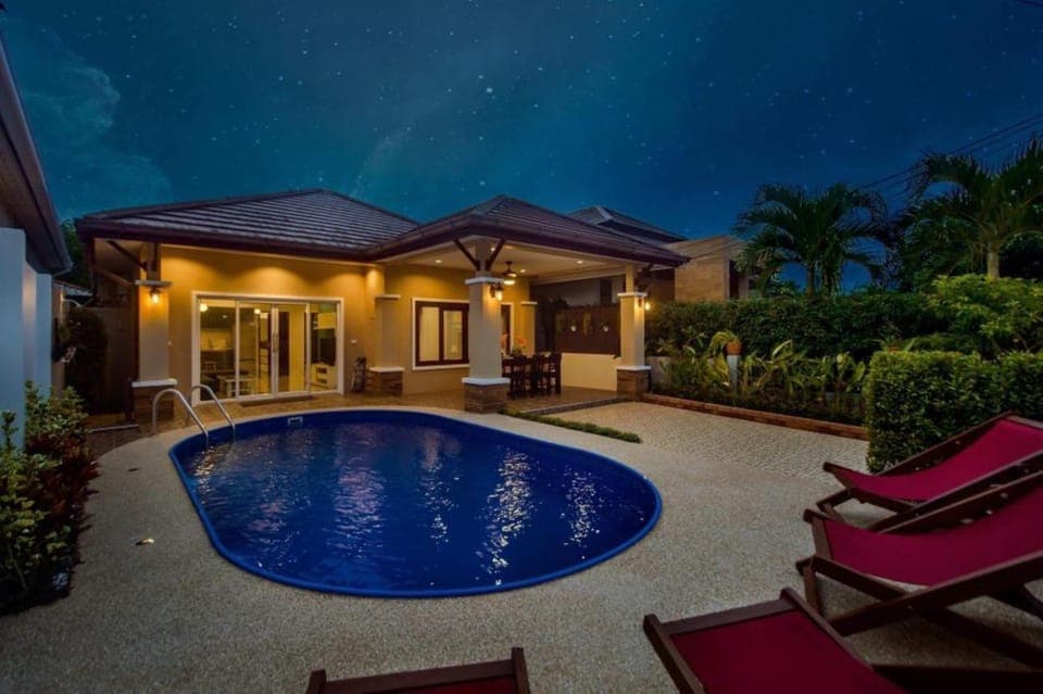 Property building, Swimming pool