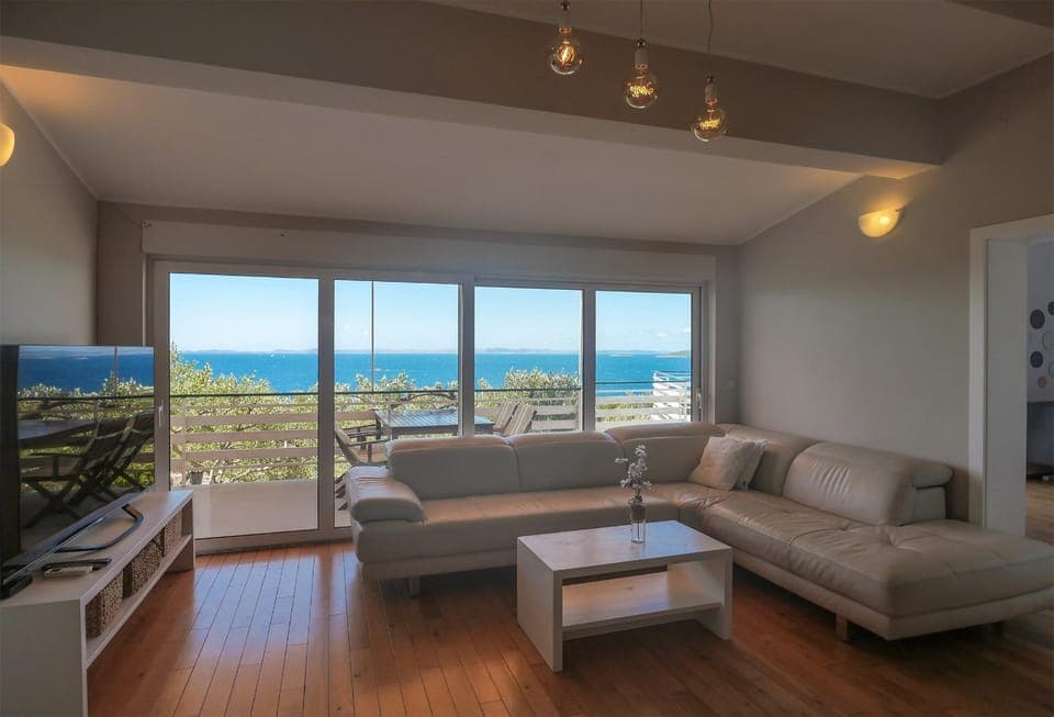 SeaView and terrace 222 Apartment in Murter