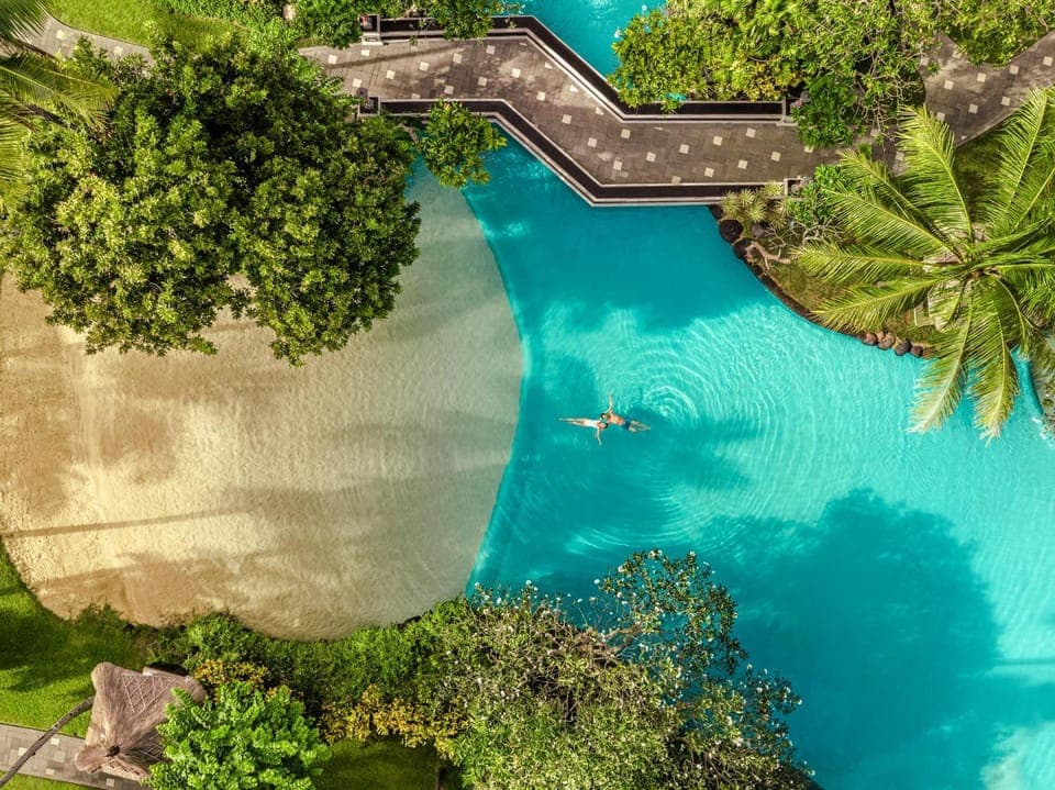 Swimming pool, Swimming pool