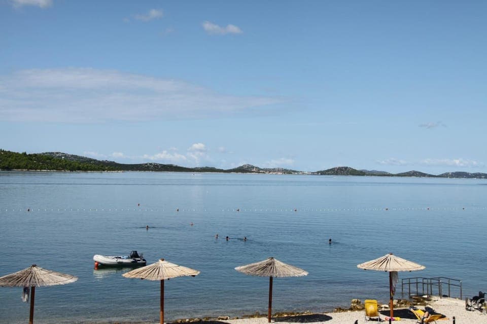 Apartments Lord Pirovac Bed and Breakfast in Tisno