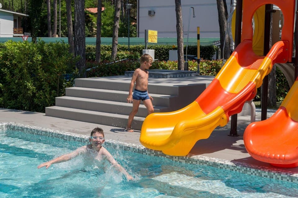 Aqua park, Swimming pool