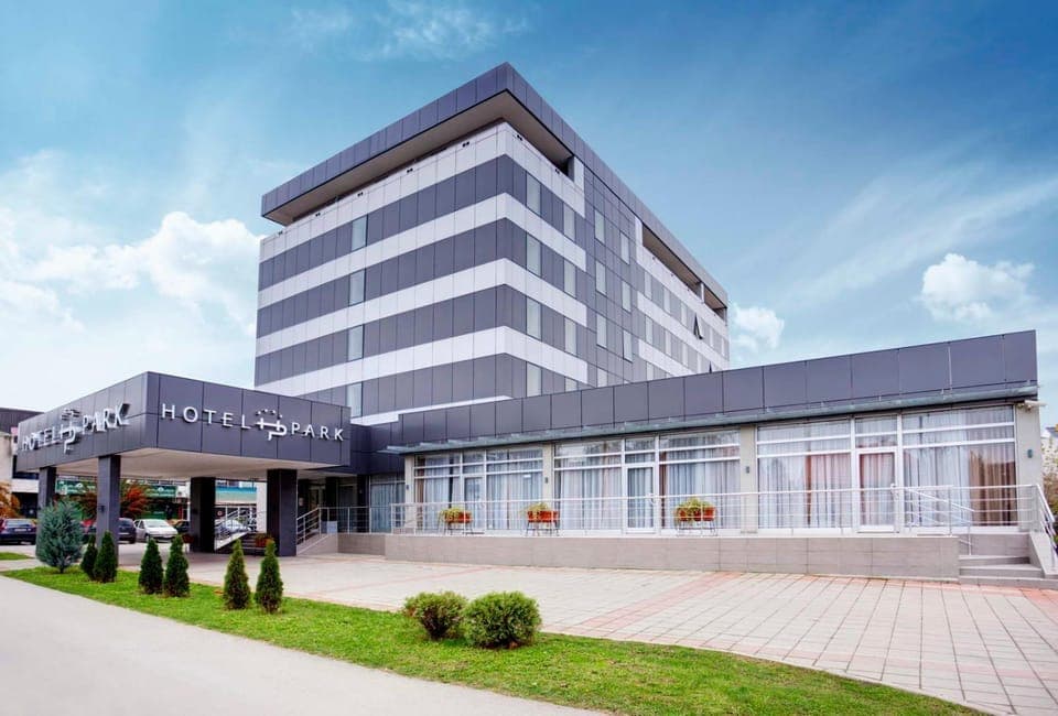 Property building, View (from property/room)