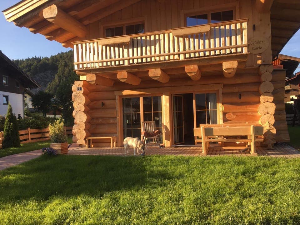 Restaurant/places to eat, Facade/entrance, Natural landscape, BBQ facilities, Fishing, Garden, Golfcourse, Horse-riding, Ski School, Skiing, Balcony/Terrace, Canoeing, Hiking, Cycling, Garden view, Mountain view, Supermarket/grocery shop, Shopping Area, Family