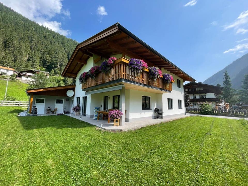 Property building, Garden